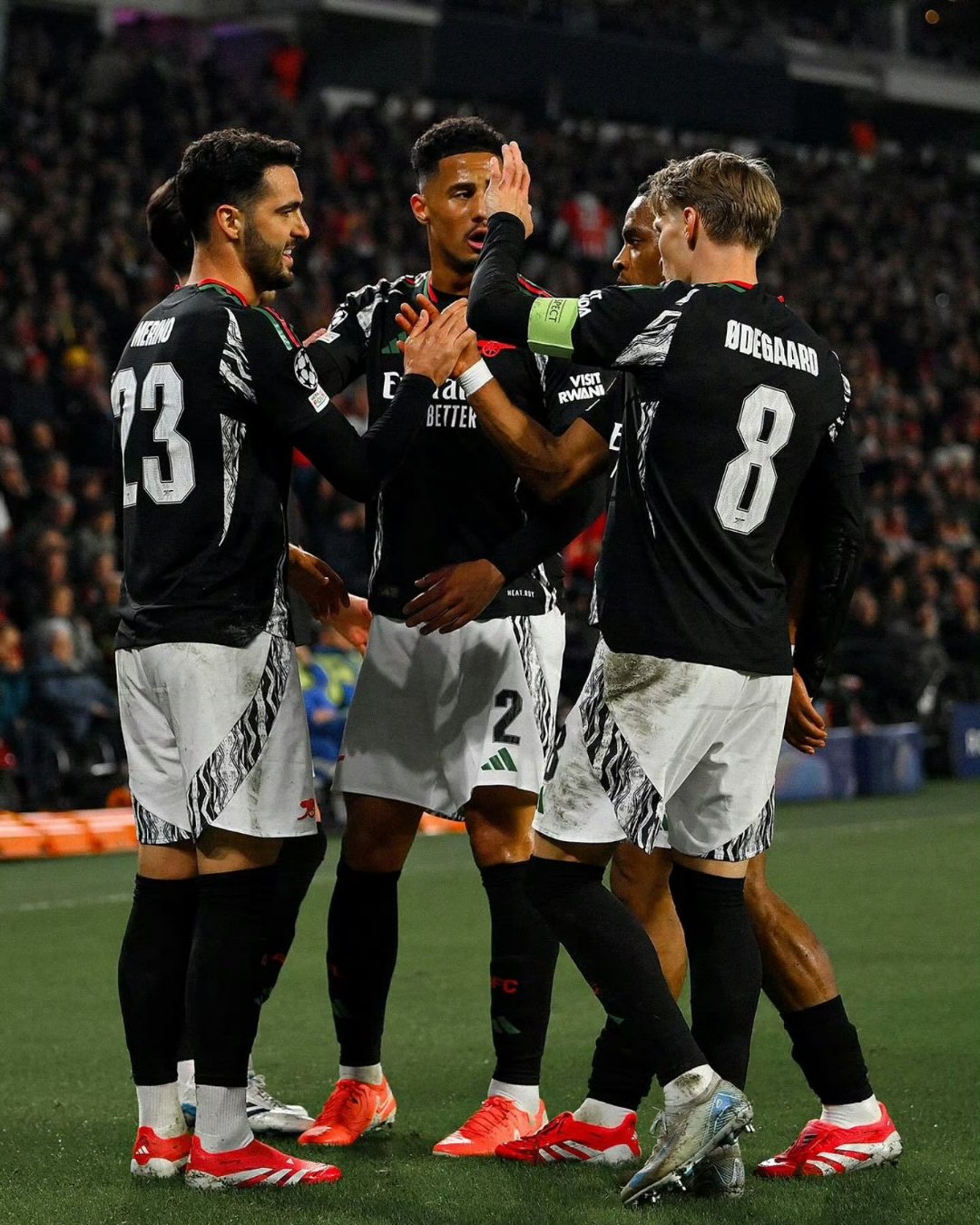 星空足总杯倒计时，阿森纳国际比赛日手感冰凉，细节引发关注，赛场秩序良好，年轻球员得到机会的简单介绍